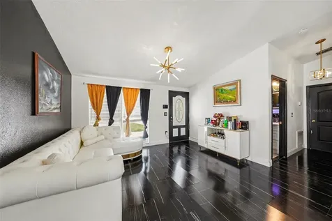 10119 Chimney Hill Court Tampa FL 33615