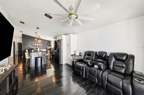 10119 Chimney Hill Court Tampa FL 33615