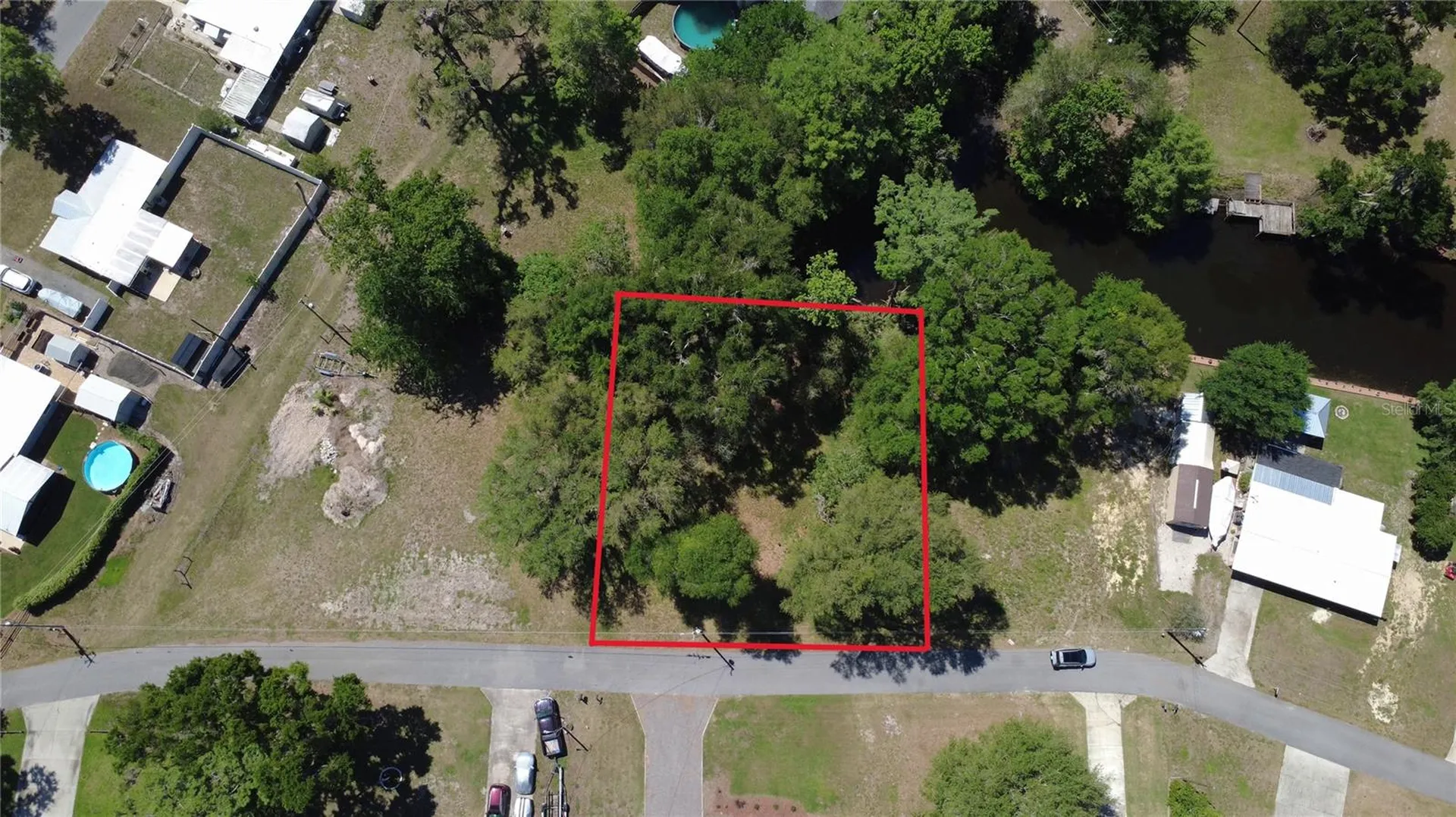 Cr 457 Lake Panasoffkee FL 33538