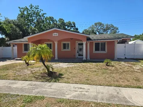 6532 La Mesa Circle Tampa FL 33634