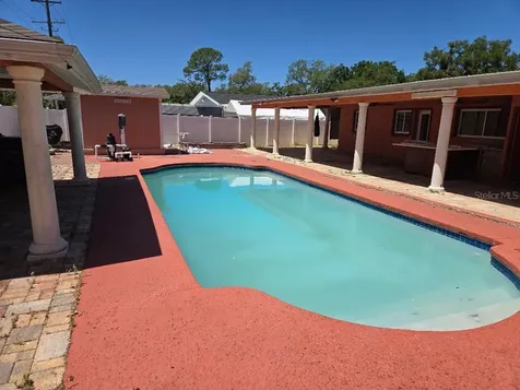 6532 La Mesa Circle Tampa FL 33634
