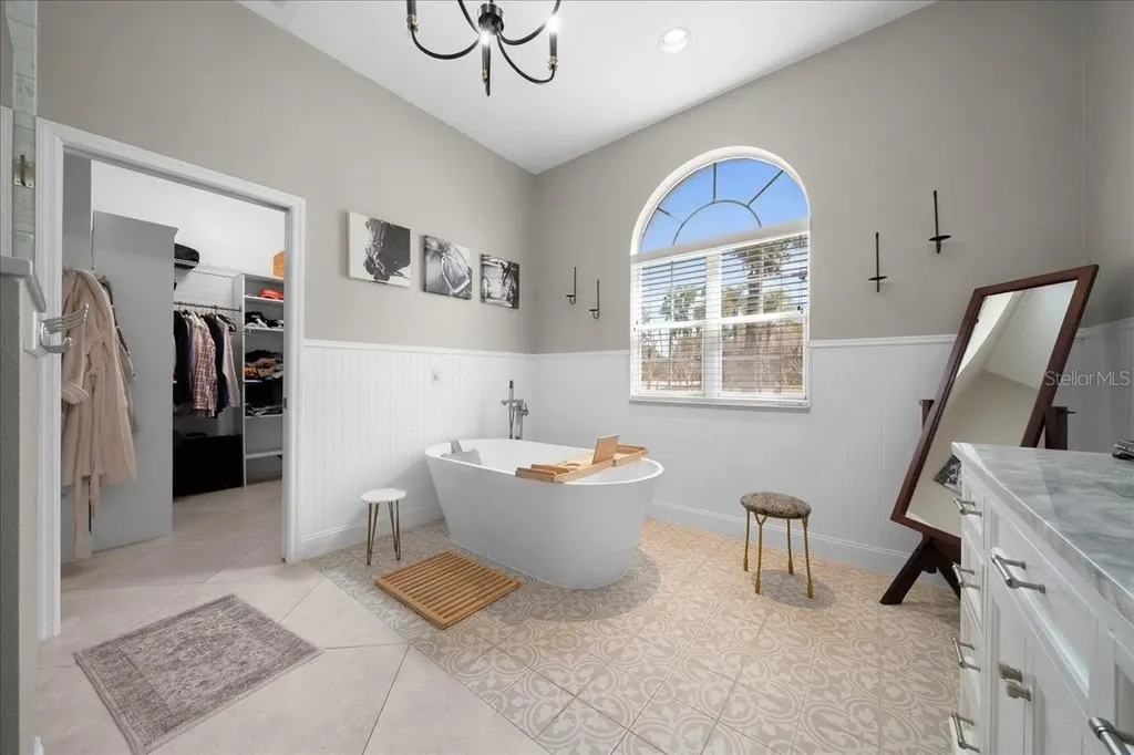 2411 SE 27th Street Ocala FL 34471