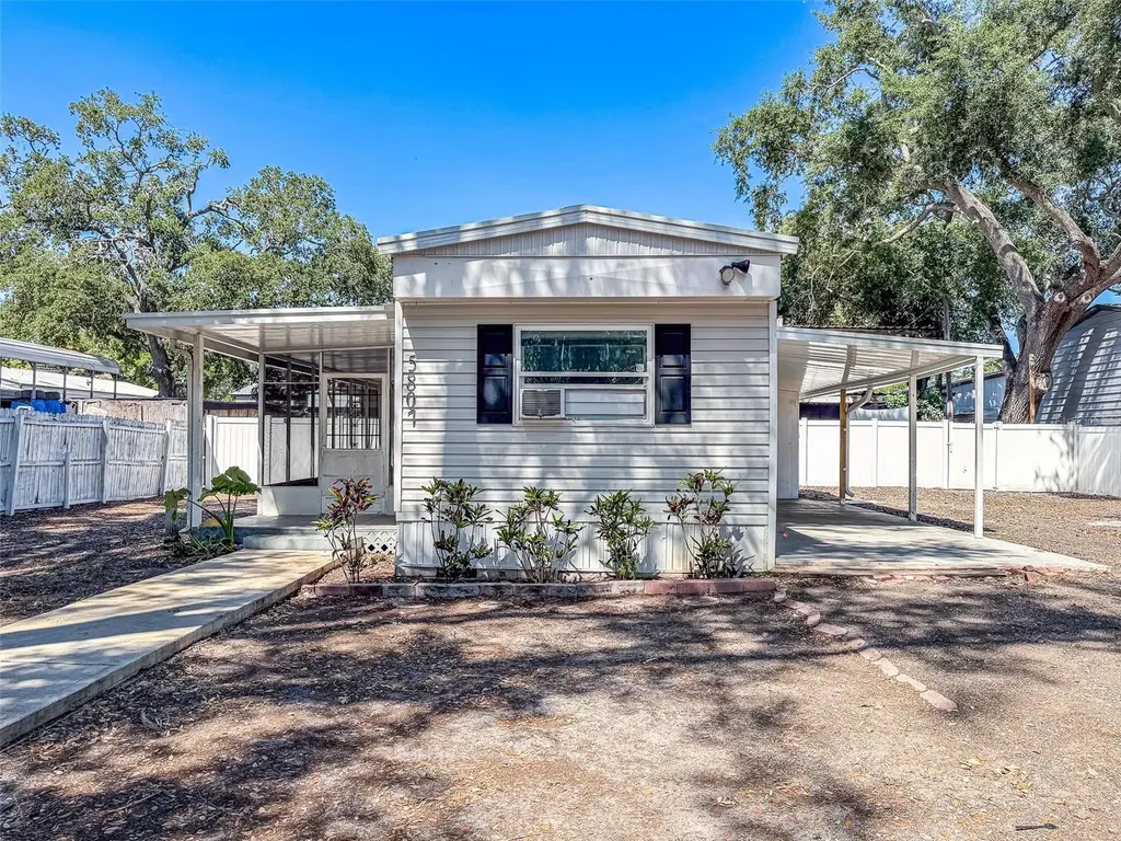 5807 Barry Lane Tampa FL 33634