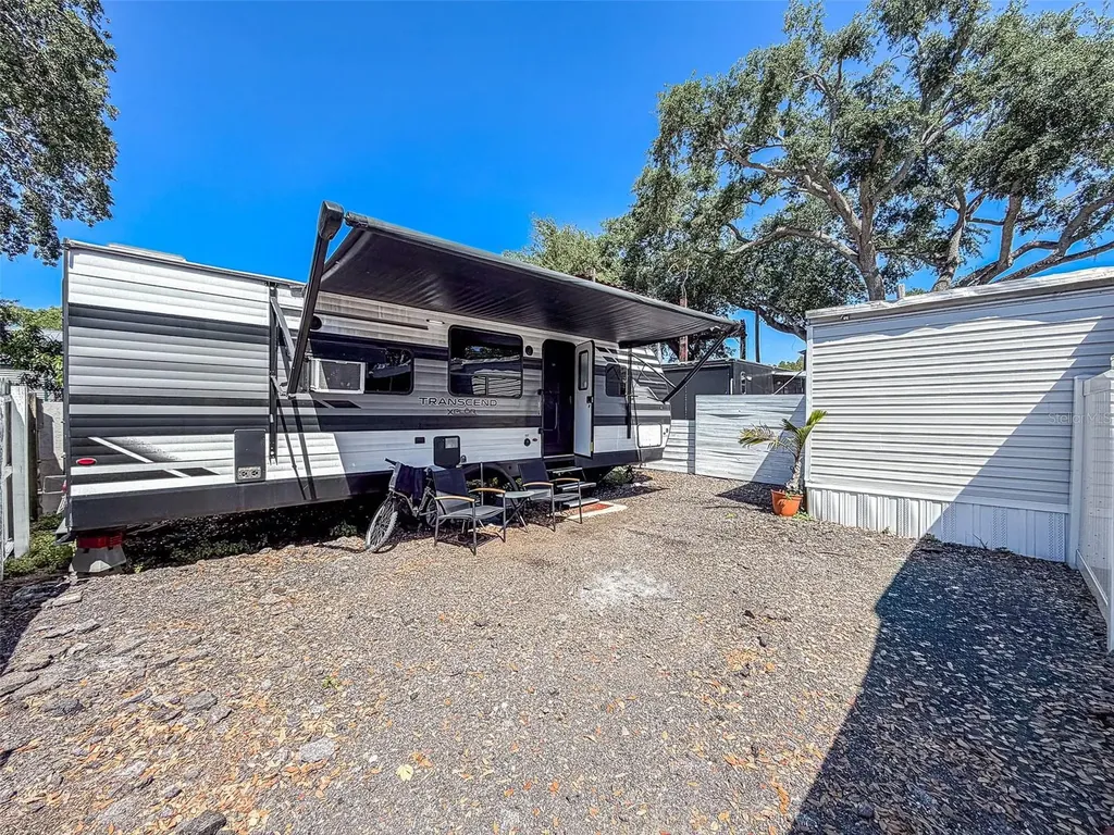 5807 Barry Lane Tampa FL 33634