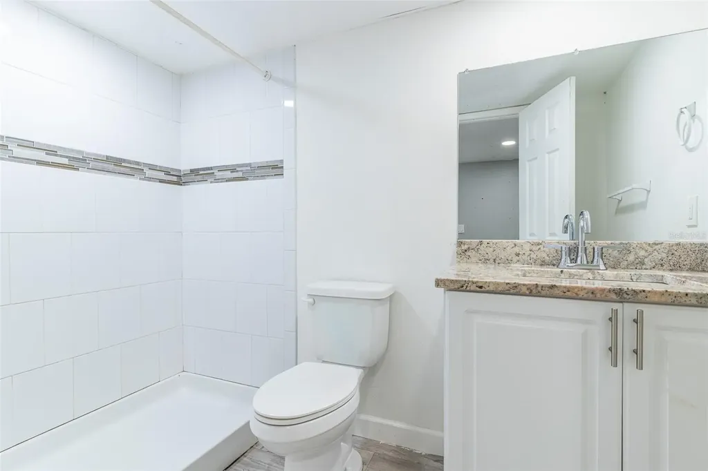 5807 Barry Lane Tampa FL 33634