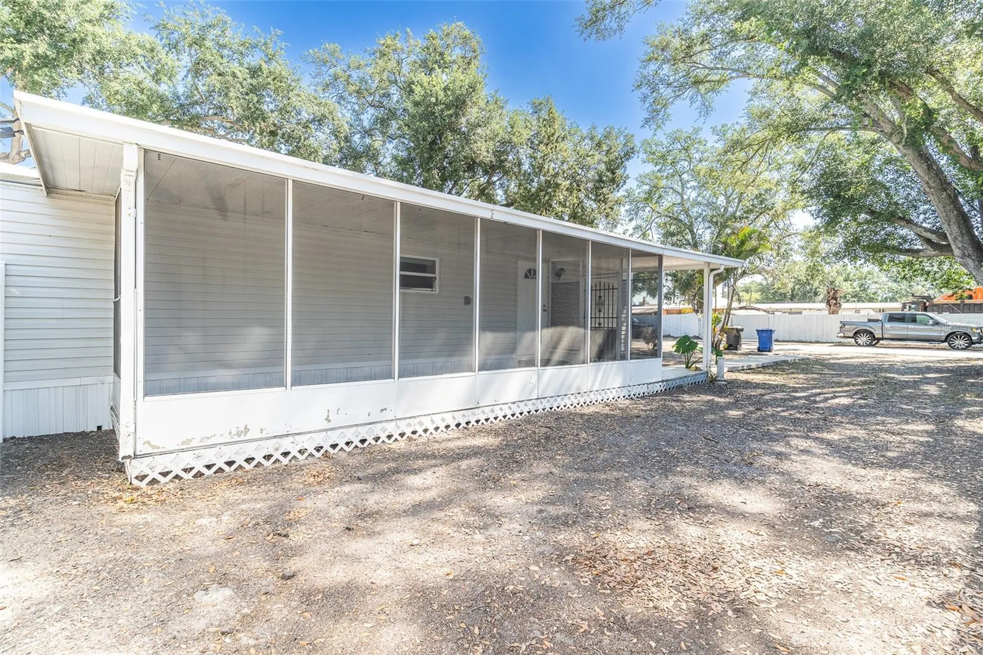 5807 Barry Lane Tampa FL 33634