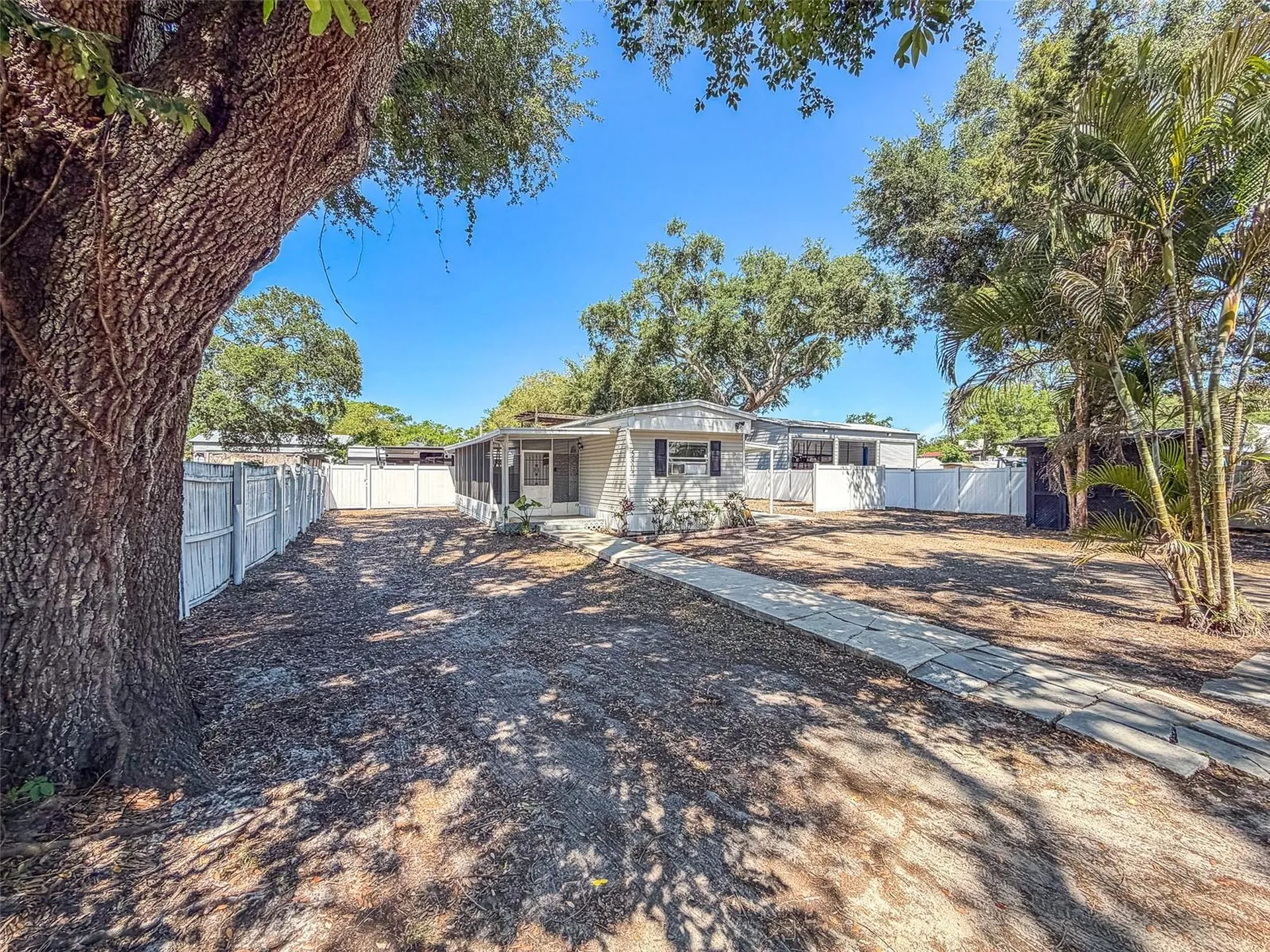 5807 Barry Lane Tampa FL 33634