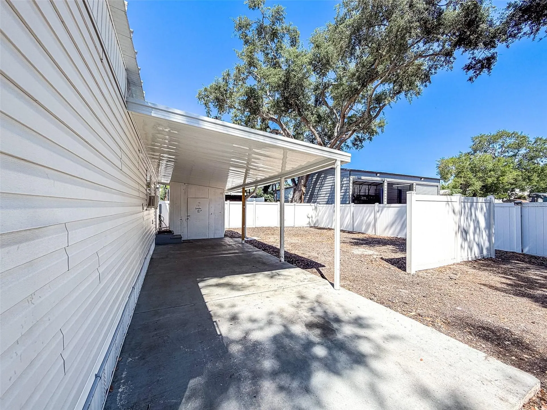 5807 Barry Lane Tampa FL 33634