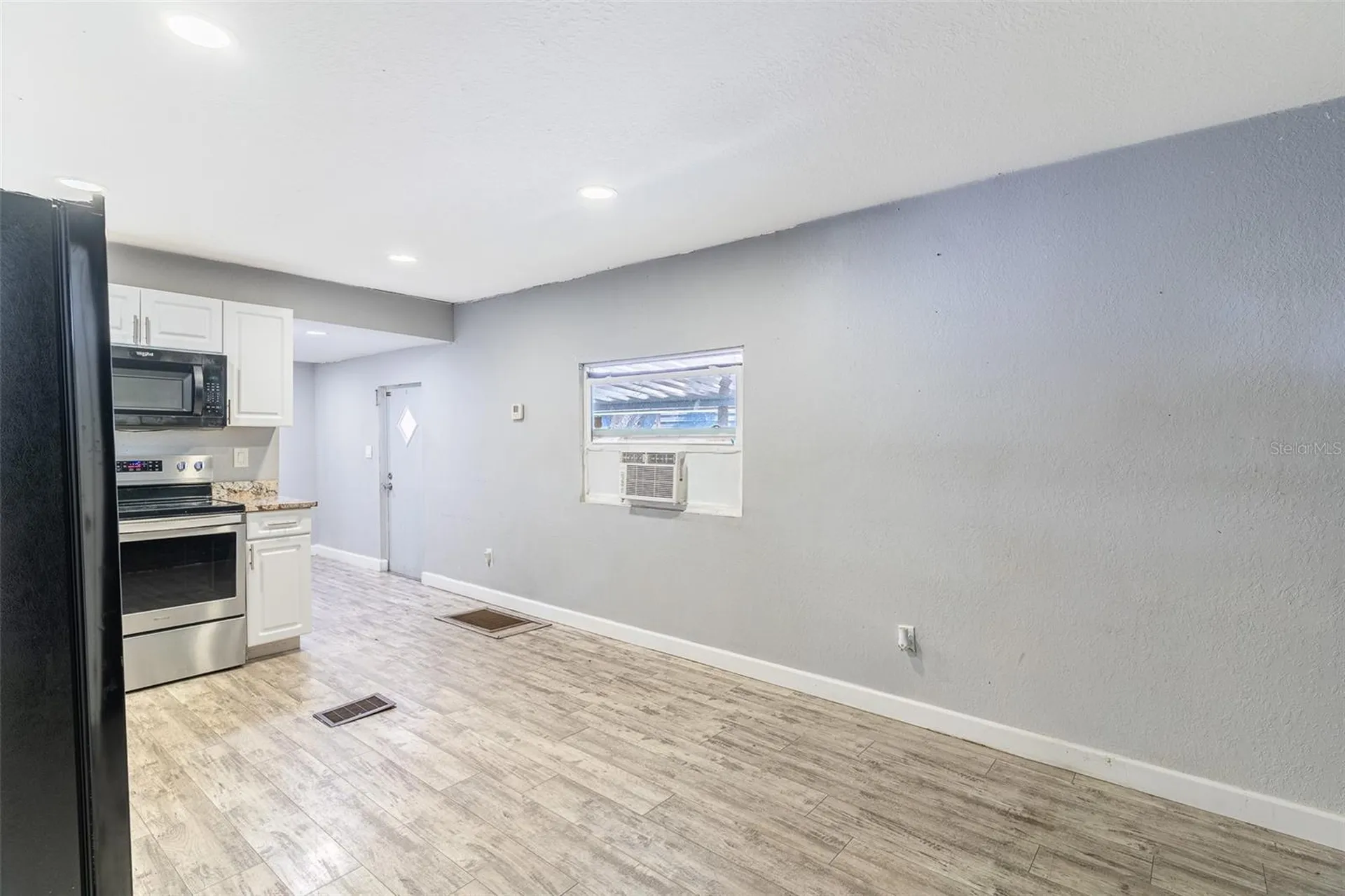 5807 Barry Lane Tampa FL 33634