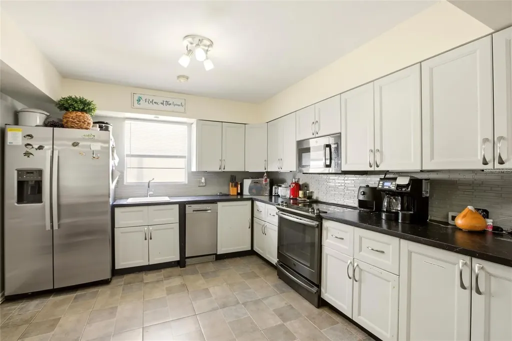 5936 Albert Place Sarasota FL 34231