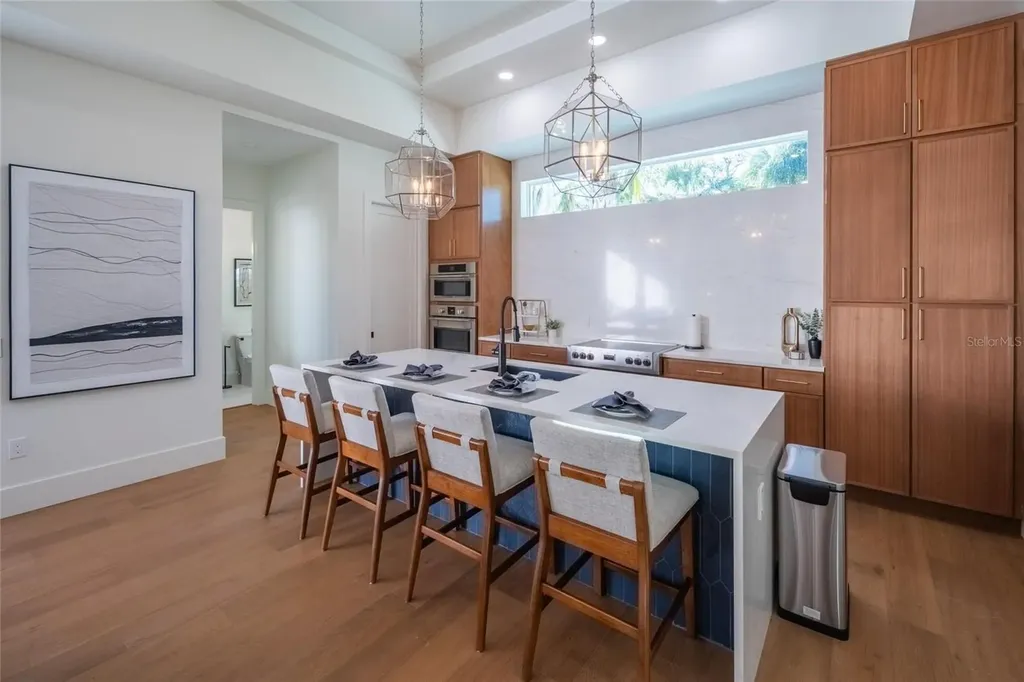 2420 Floyd Street Sarasota FL 34239