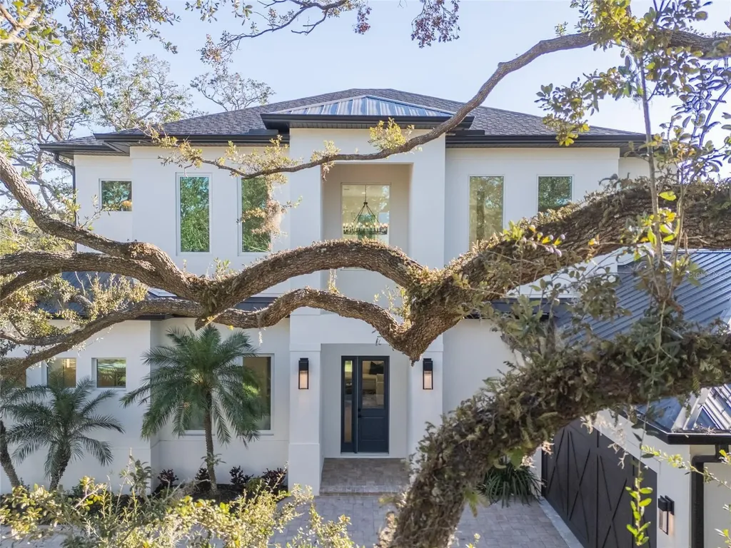 2420 Floyd Street Sarasota FL 34239