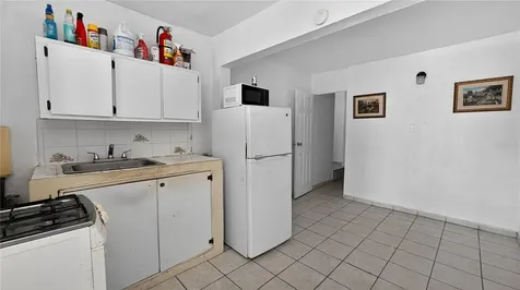 162 La Placita De Santurce, Calle Dos Hermanos San Juan PR 00907