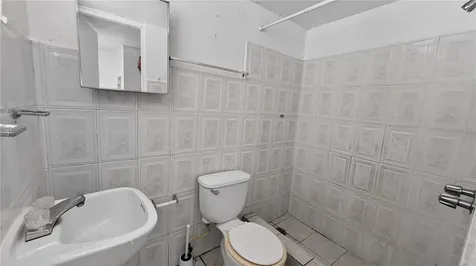 162 La Placita De Santurce, Calle Dos Hermanos San Juan PR 00907