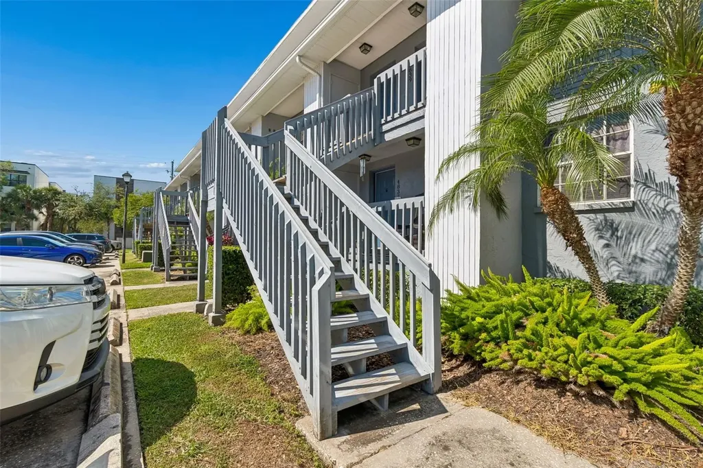4839 Mcelroy Tampa FL 33611
