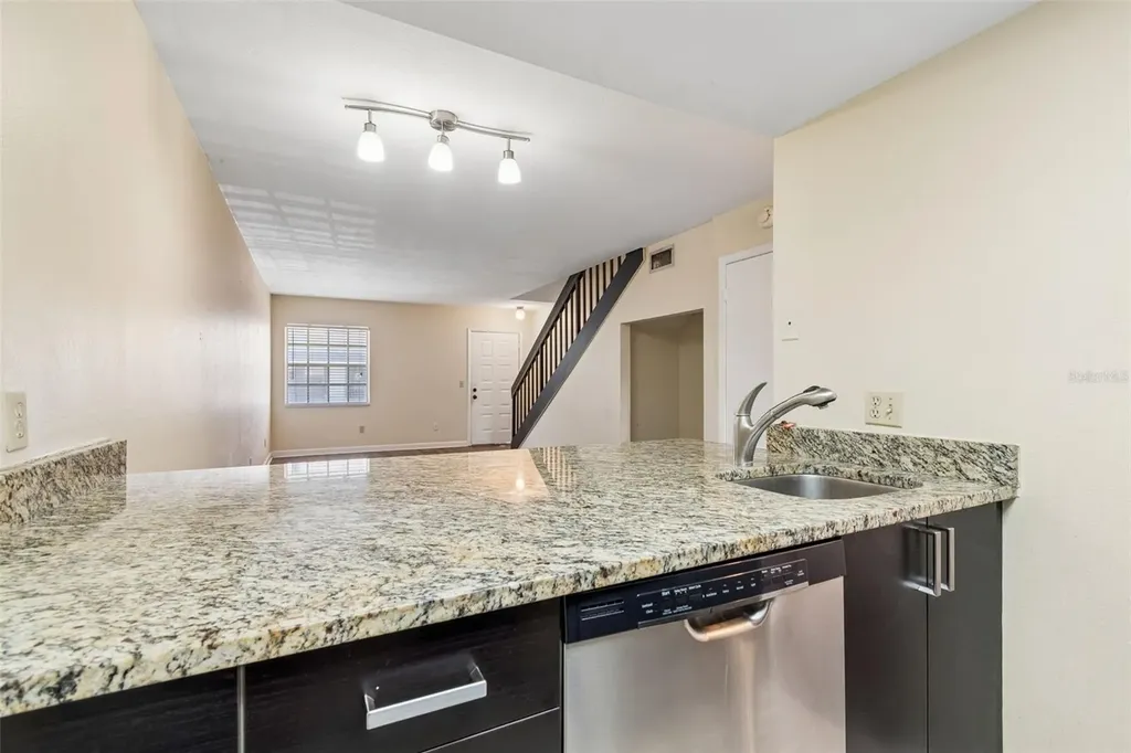 4839 Mcelroy Tampa FL 33611