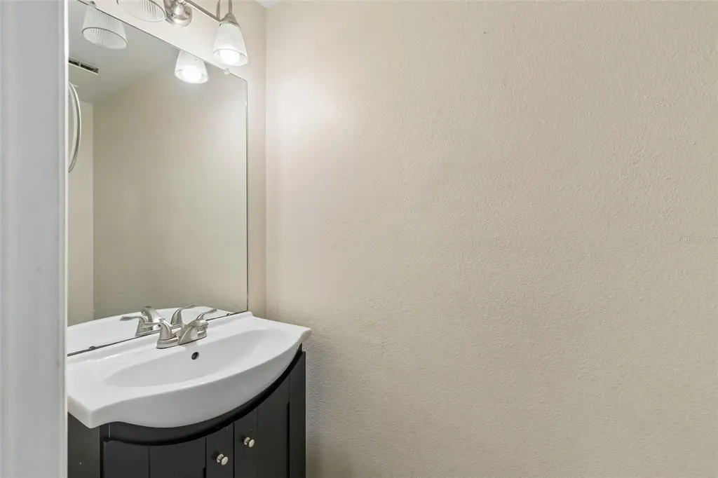 4839 Mcelroy Tampa FL 33611