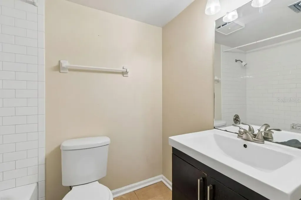 4839 Mcelroy Tampa FL 33611