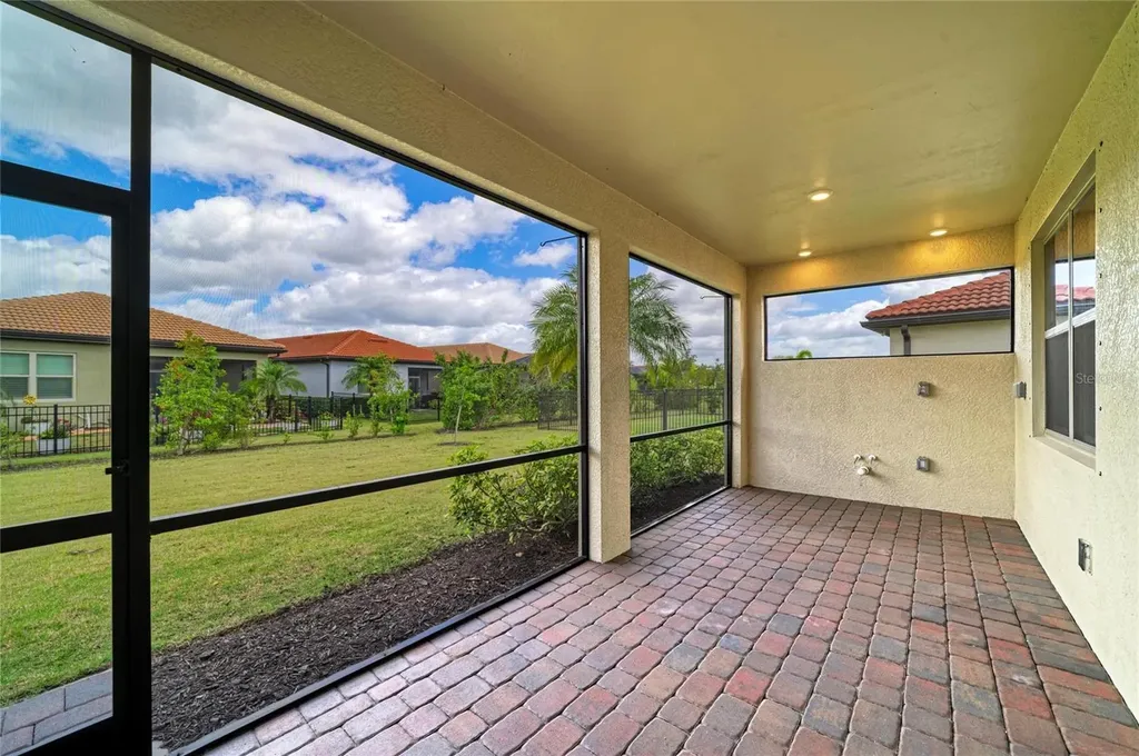 564 Maraviya Boulevard Nokomis FL 34275