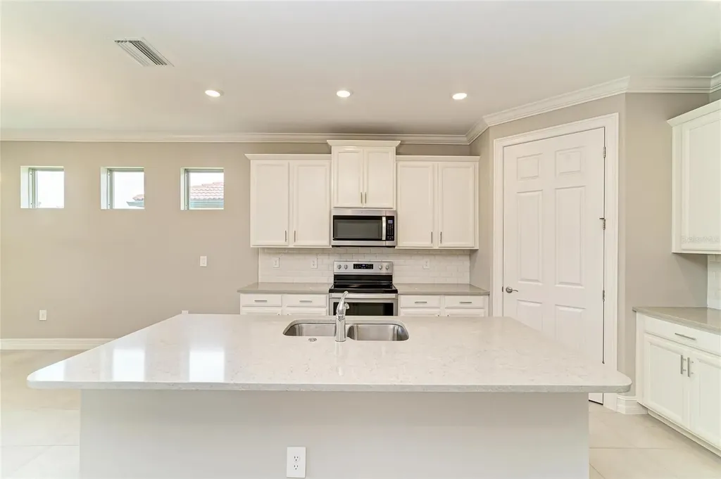 564 Maraviya Boulevard Nokomis FL 34275
