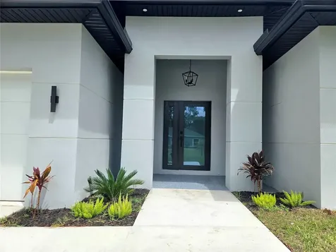 4566 Eldron Avenue North Port FL 34286