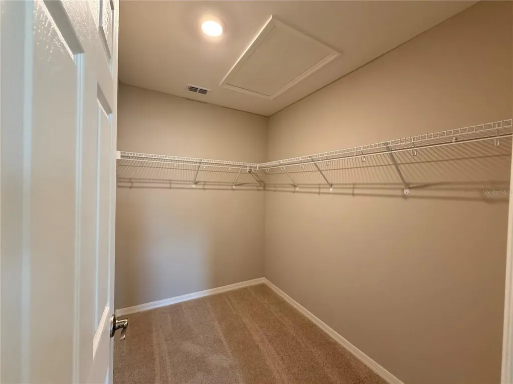 2738 Idyll Lakes Circle Plant City FL 33566