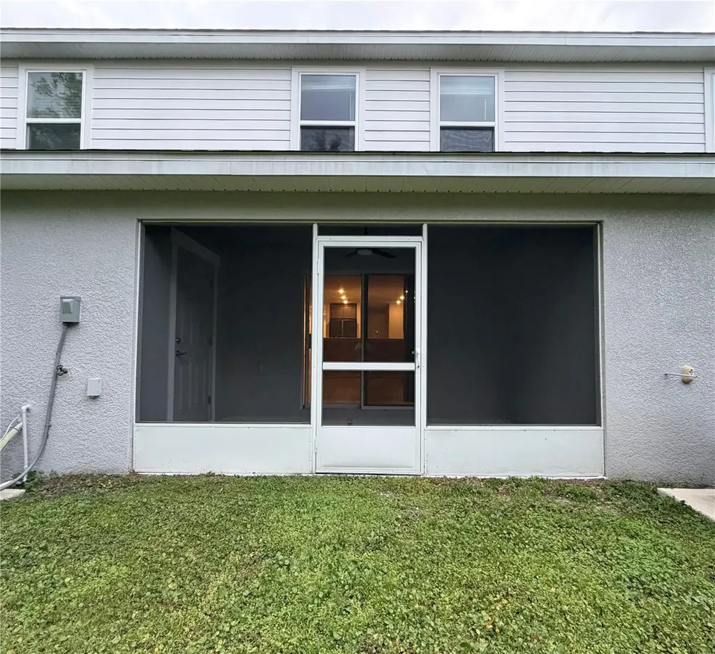 2738 Idyll Lakes Circle Plant City FL 33566