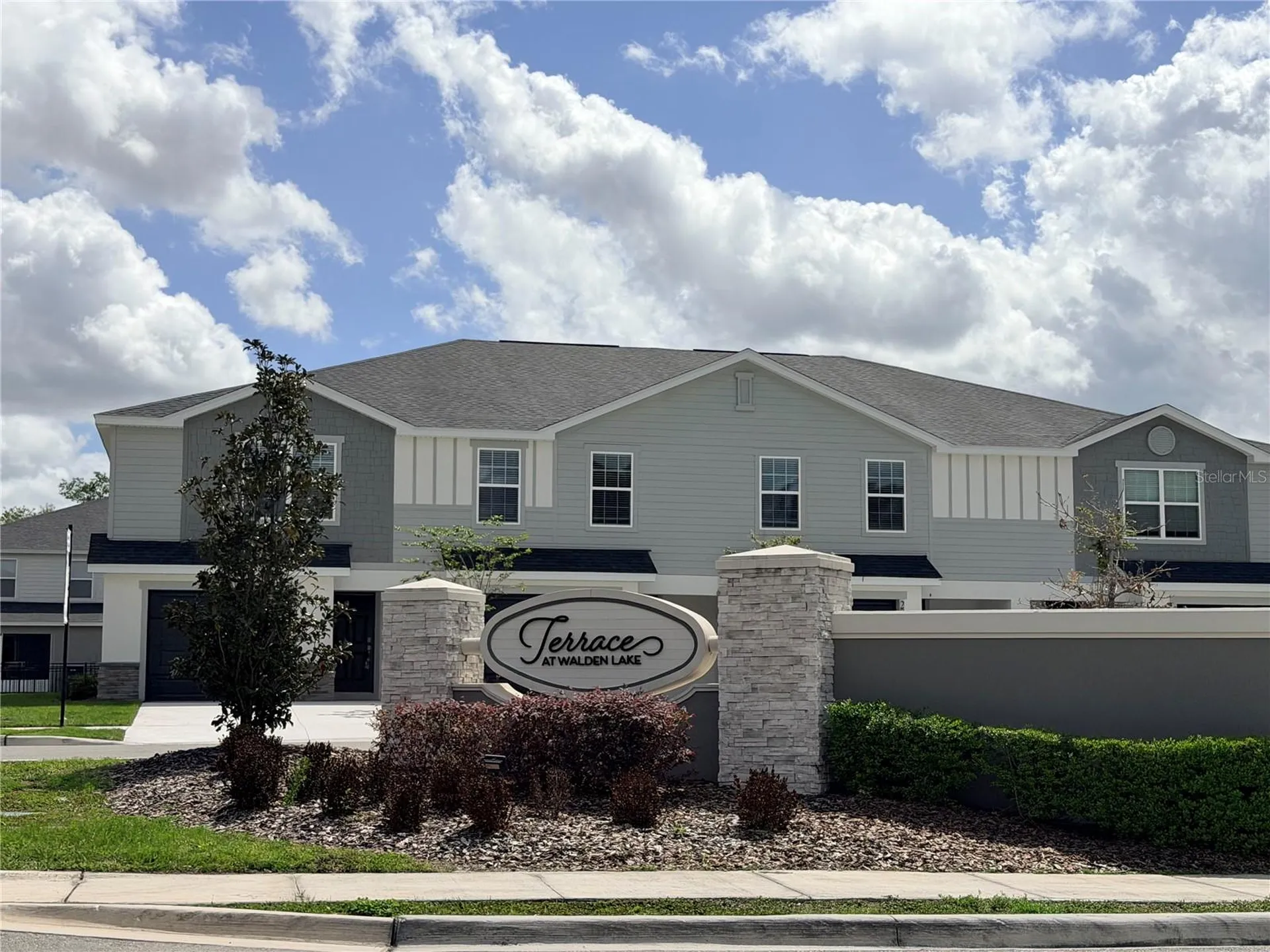 2738 Idyll Lakes Circle Plant City FL 33566