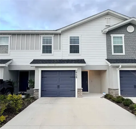 2738 Idyll Lakes Circle Plant City FL 33566