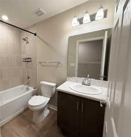 2738 Idyll Lakes Circle Plant City FL 33566