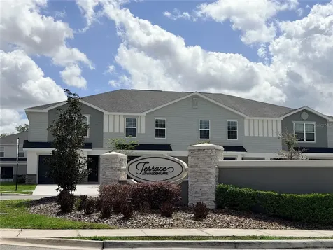 2738 Idyll Lakes Circle Plant City FL 33566