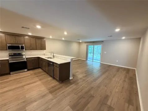 2738 Idyll Lakes Circle Plant City FL 33566