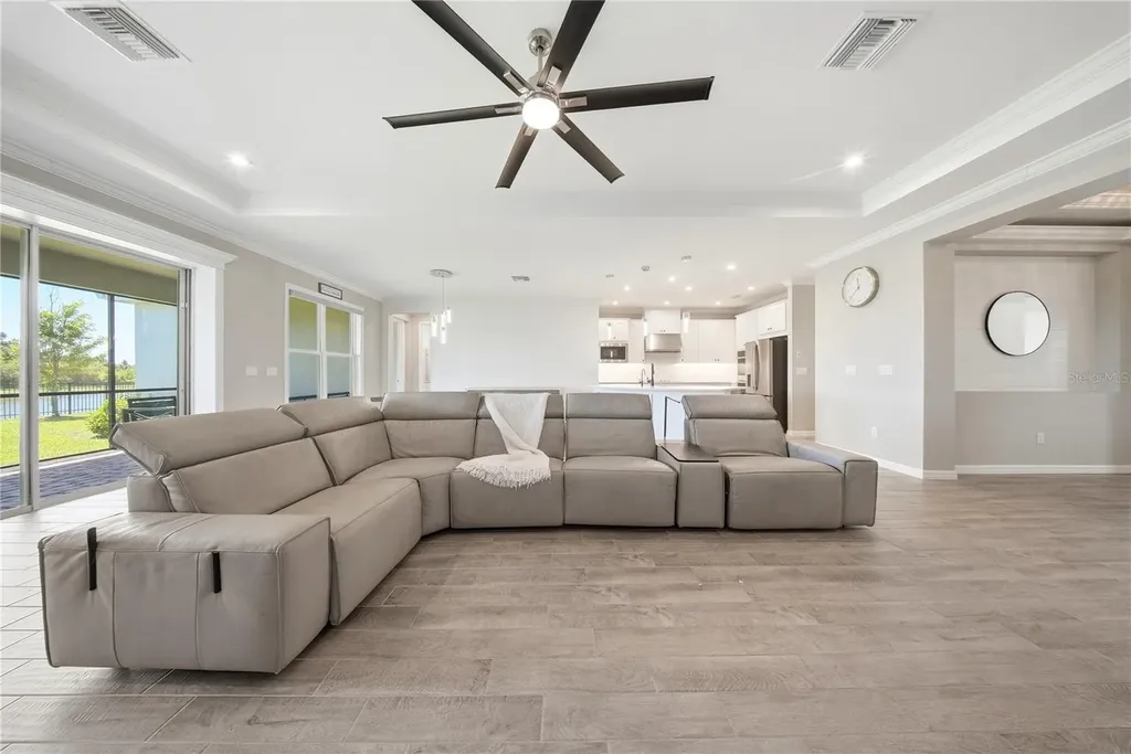 7121 Bradbury Circle Wesley Chapel FL 33545