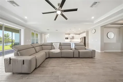 7121 Bradbury Circle Wesley Chapel FL 33545