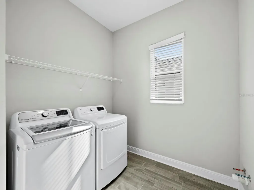 6129 Lungo Lago Drive Sarasota FL 34241