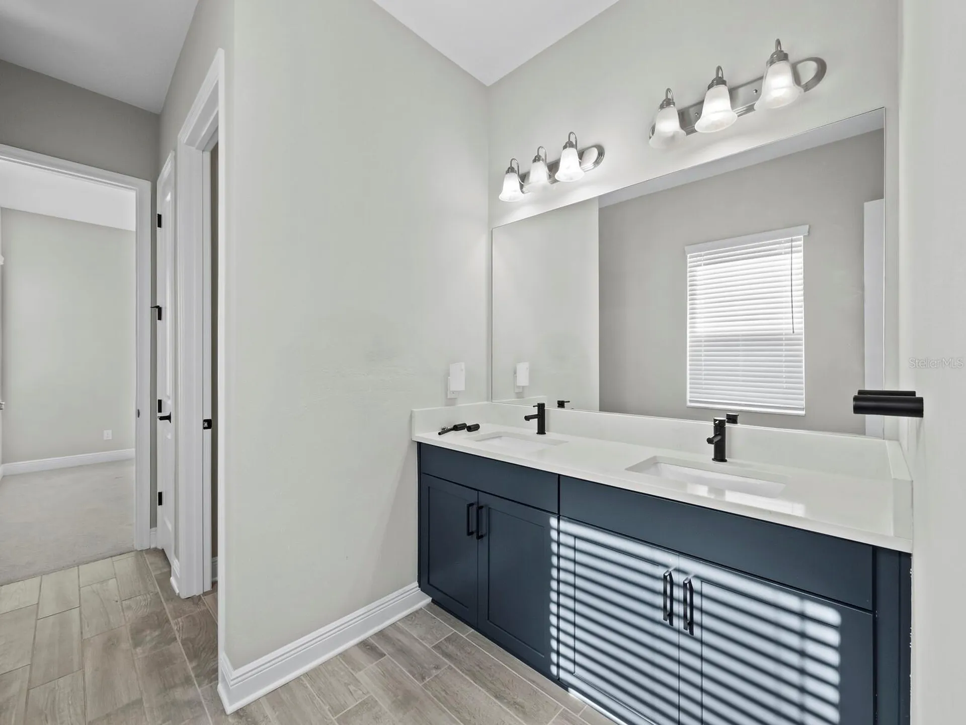 6129 Lungo Lago Drive Sarasota FL 34241