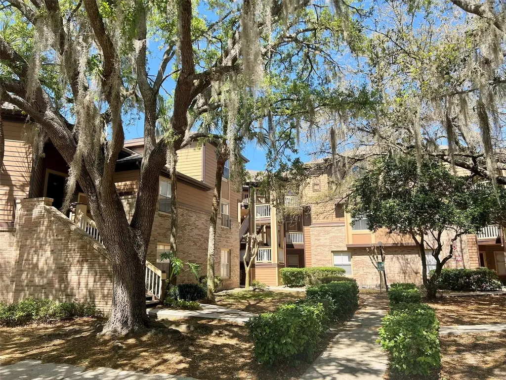 486 N Pin Oak Place Longwood FL 32779