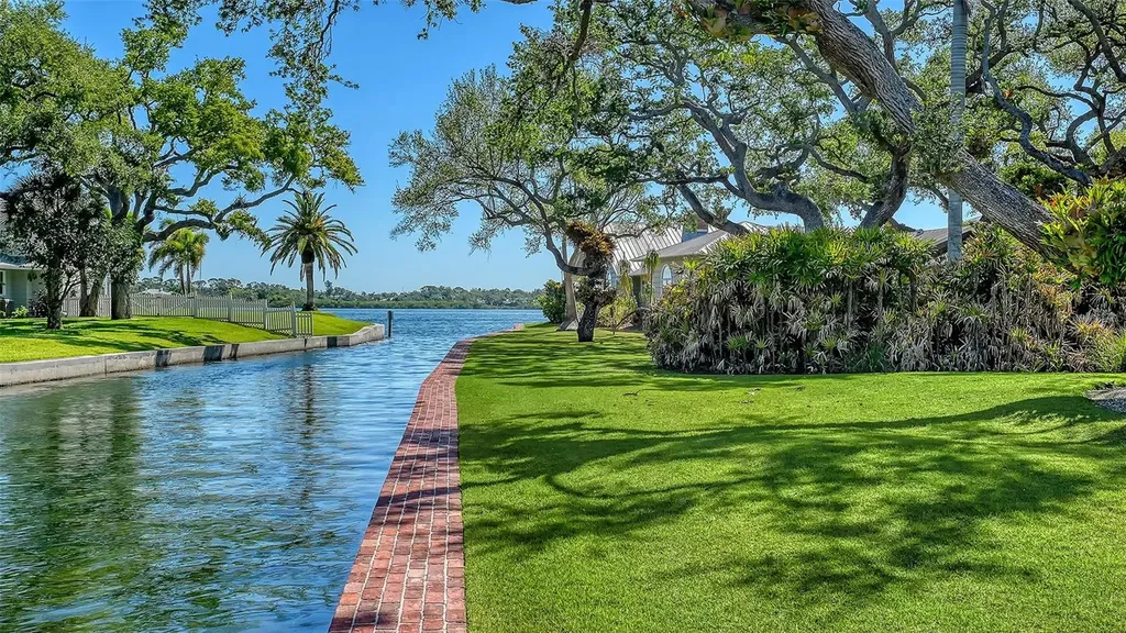 1249 S Basin Lane Sarasota FL 34242