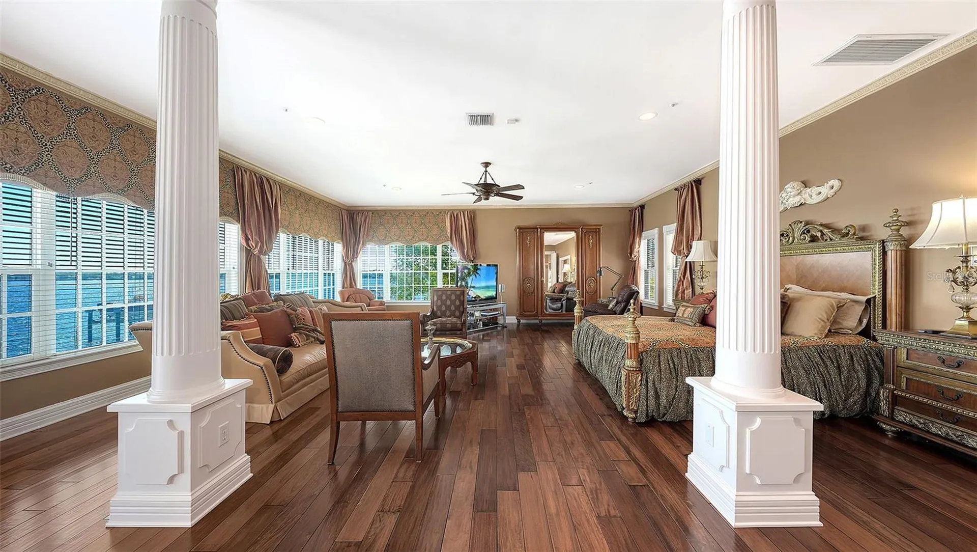 1249 S Basin Lane Sarasota FL 34242