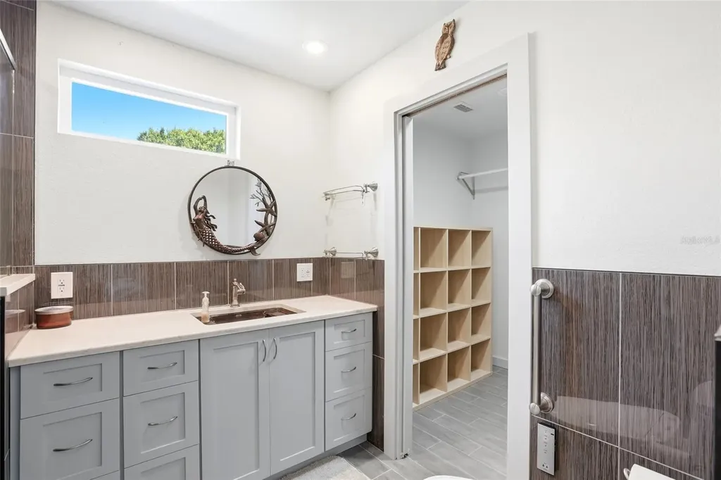 4624 27th Avenue S Gulfport FL 33711