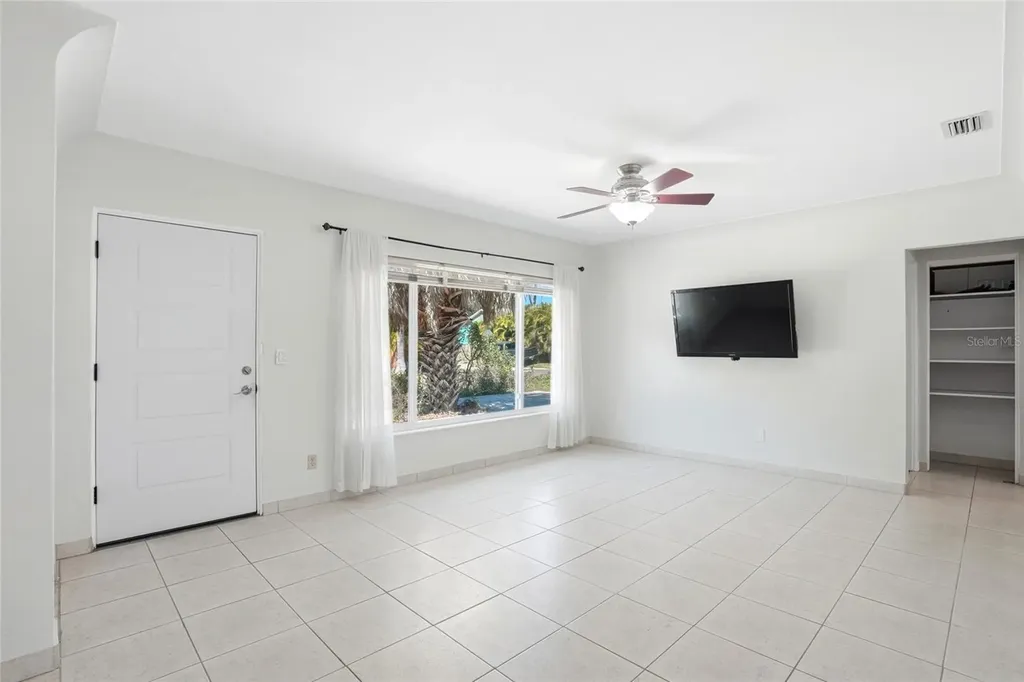 4624 27th Avenue S Gulfport FL 33711