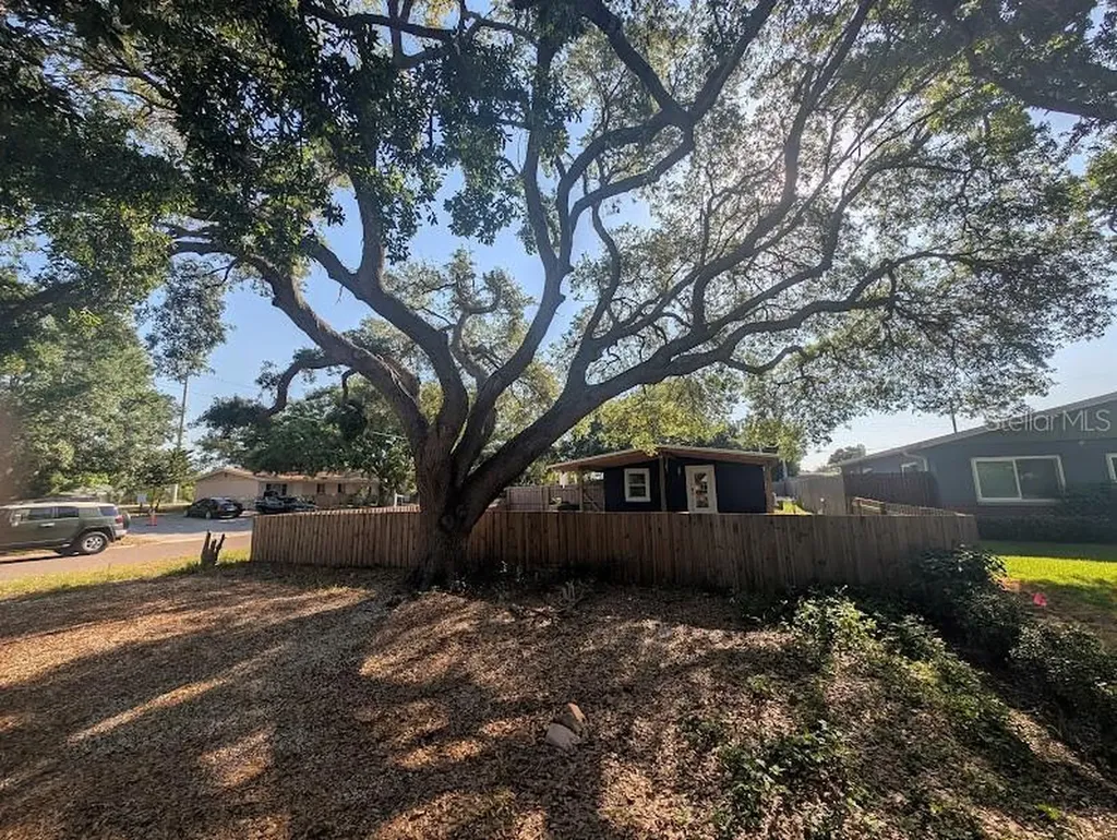5990 Fairfield Avenue S St Petersburg FL 33707