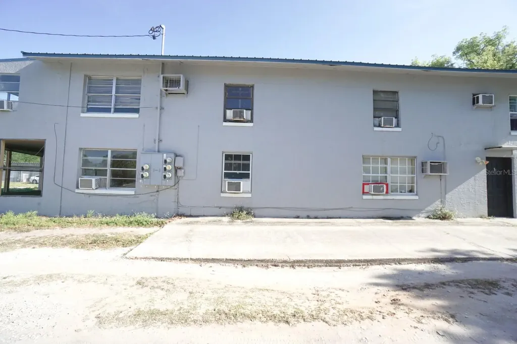 53 Bluff Lake Road Mascotte FL 34753