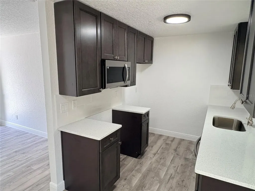 10320 County Lake Drive Port Richey FL 34668