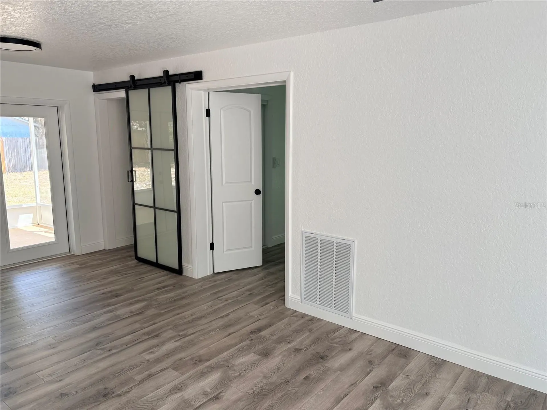 10320 County Lake Drive Port Richey FL 34668