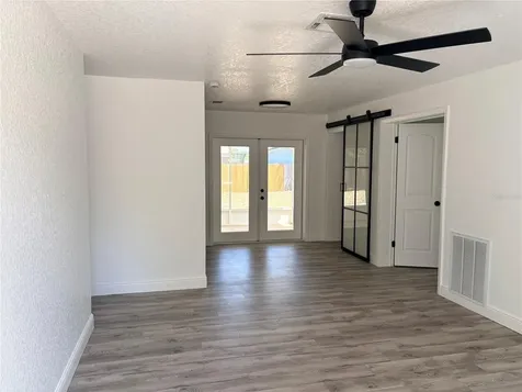 10320 County Lake Drive Port Richey FL 34668