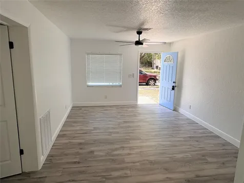 10320 County Lake Drive Port Richey FL 34668