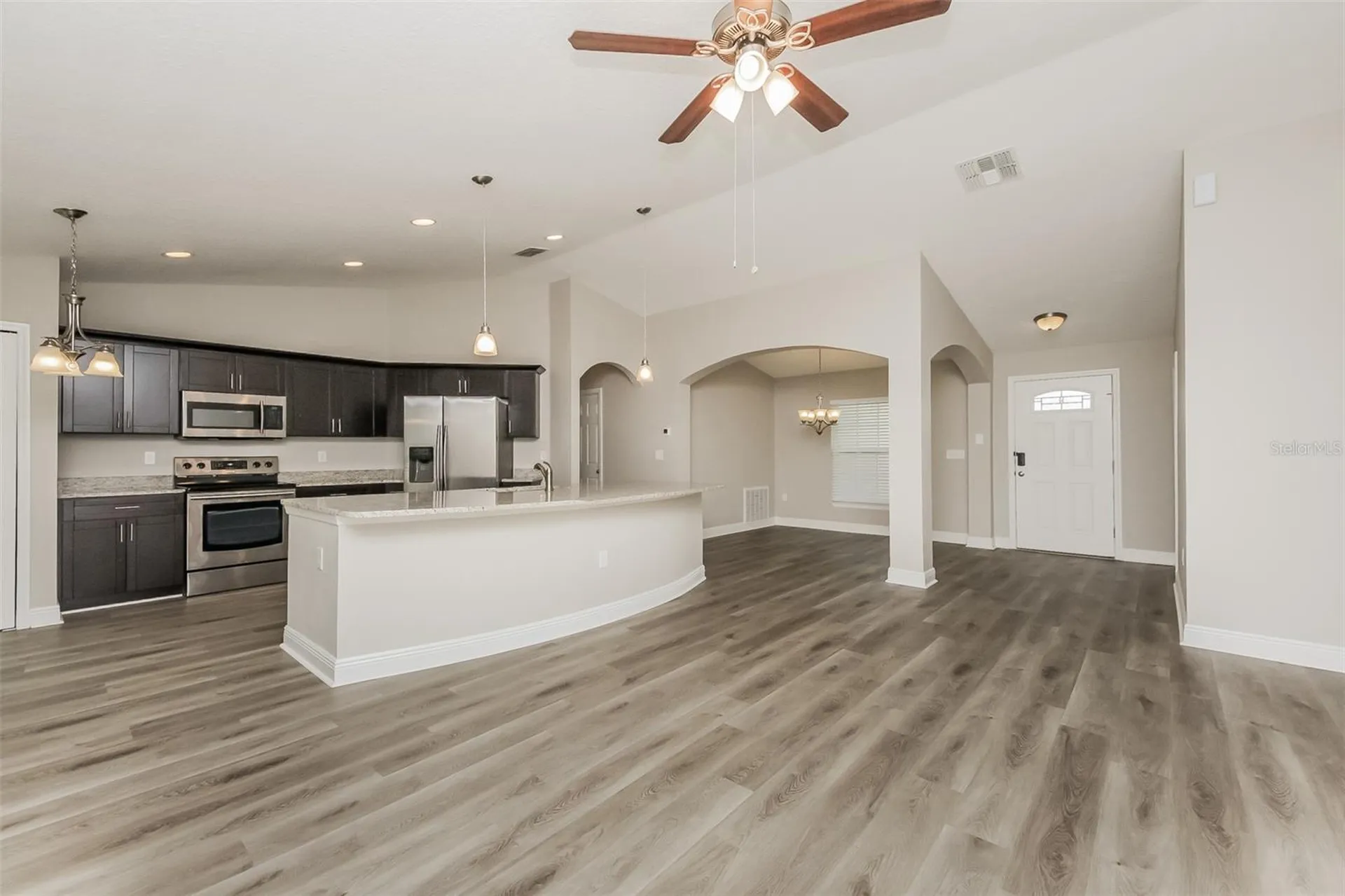 463 Columbia Court Kissimmee FL 34759