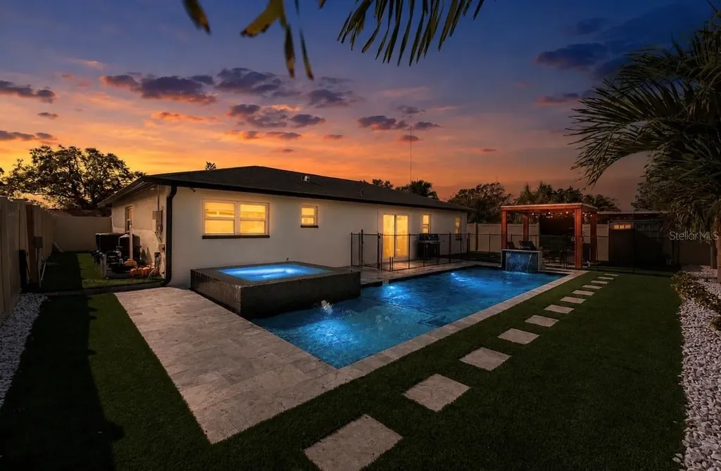 9481 Monica Drive Seminole FL 33777
