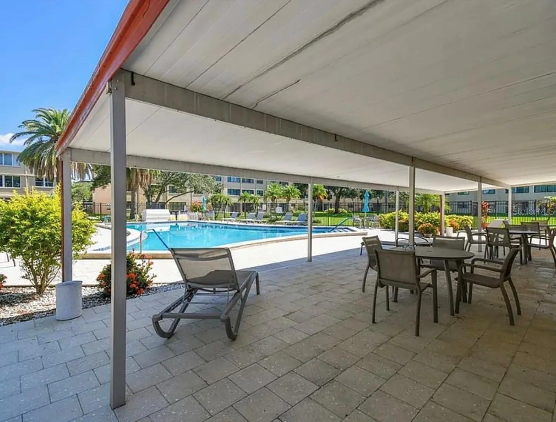 4885 1st Street NE St Petersburg FL 33703